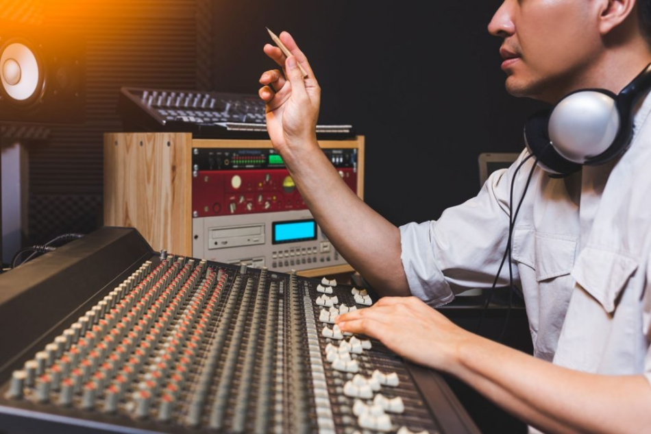 mixing-tips-music-producers-2-1024x683